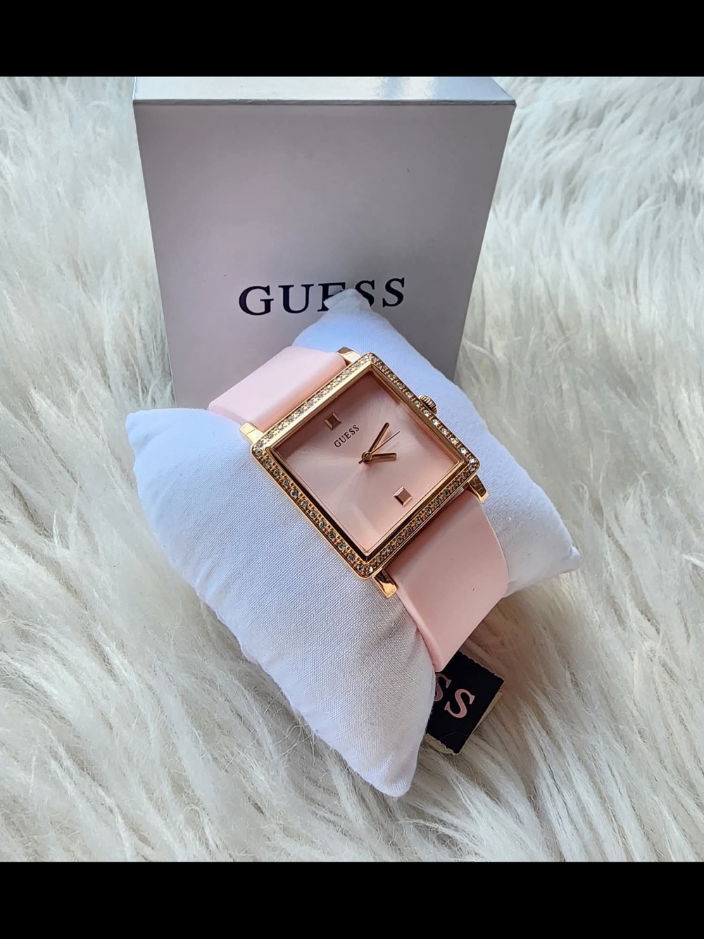 GUESS Women's Pink Square Crystal-Accent Watch Original Brand New - Picture 4 of 7
